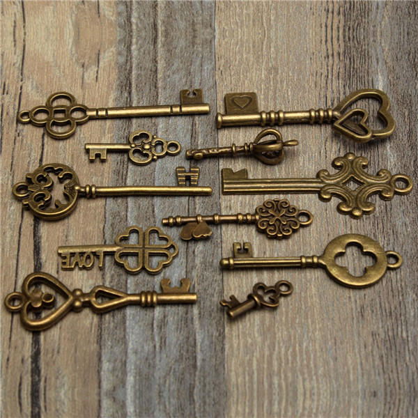 11Pcs Antique Vintage Old Look Skeleton Key Set Pendant Heart Bow Steampunk Lock